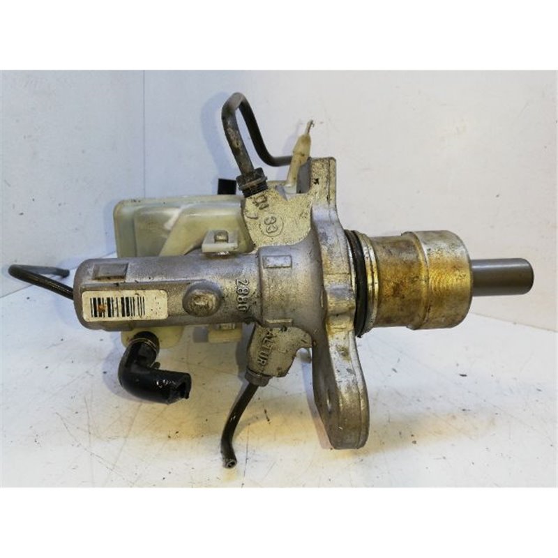 BMW 7 (E65, E66, E67) Főfékhenger