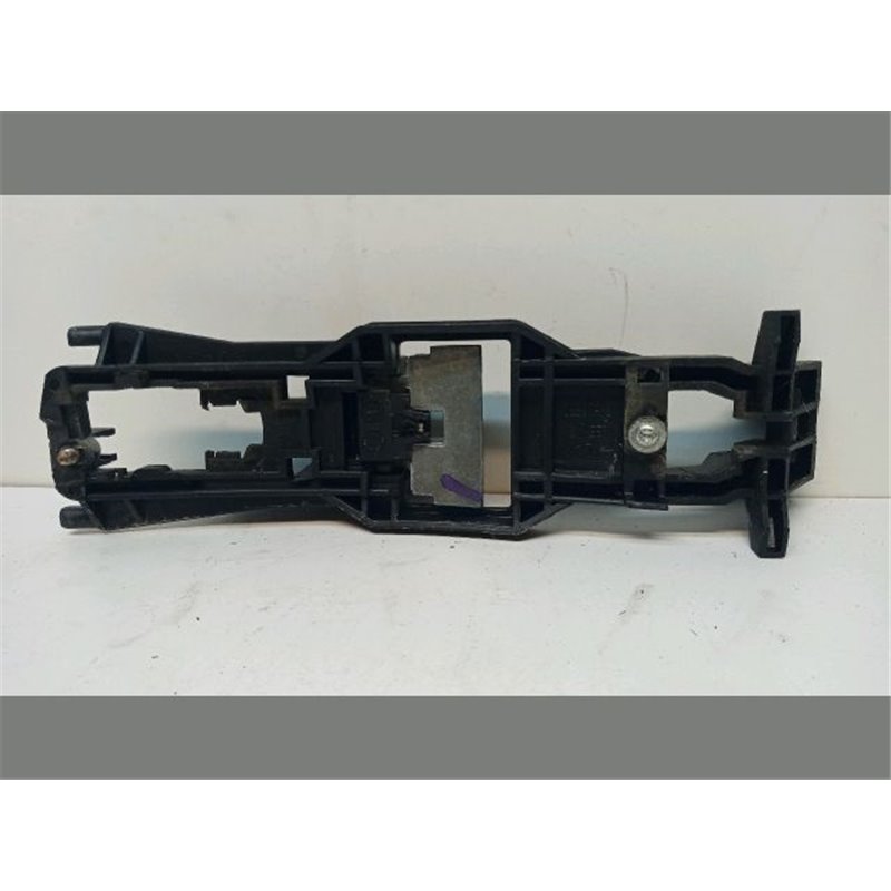 MERCEDES-BENZ E-CLASS (W211) Bal első Kilincs Hátulja