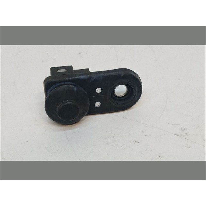 KIA CEED SW (ED) Bal hátsó Ajtó Kapcsoló