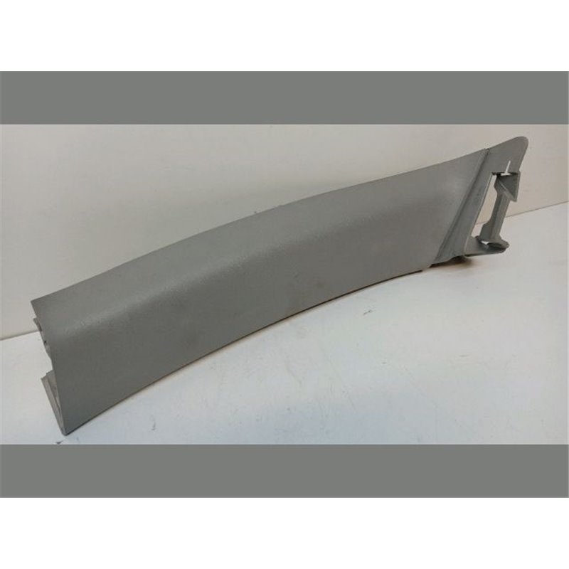 KIA CEED SW (ED) Csomagtérajtó Burkolat Felső