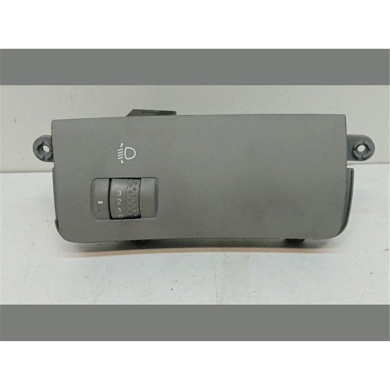 KIA CEED SW (ED) Fényszórómagasság Állító Kapcsoló