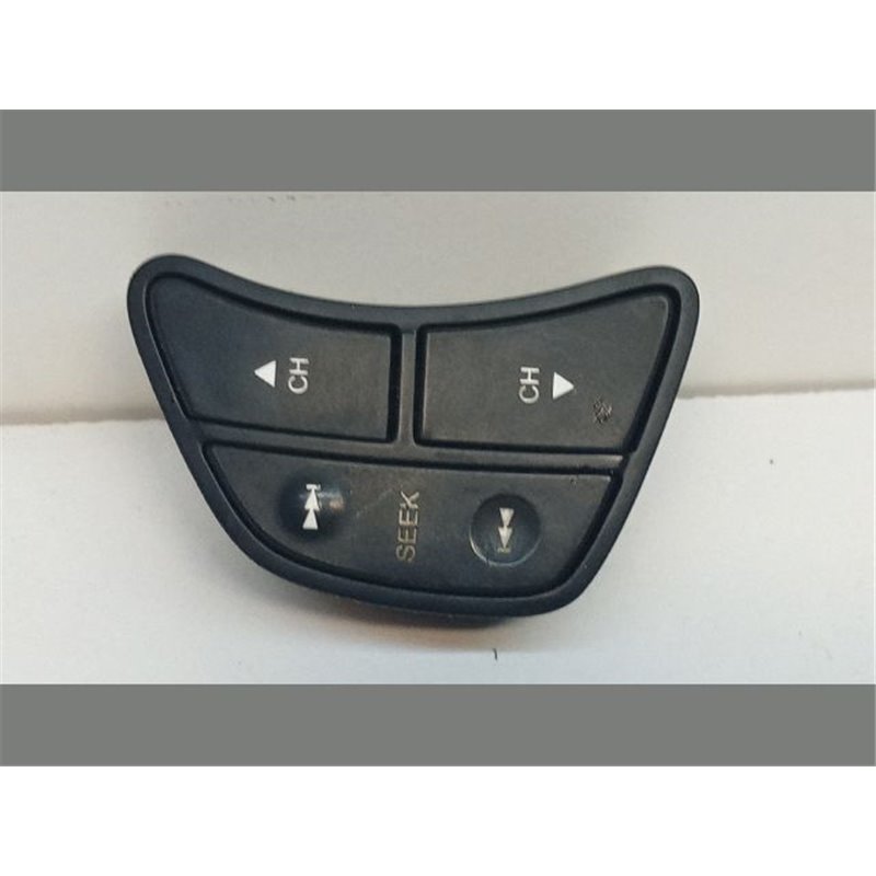 KIA CEED SW (ED) Bal Multikormány Kapcsoló