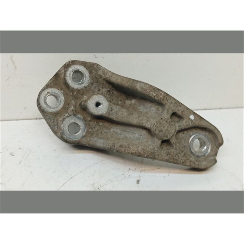 KIA CEED SW (ED) Motor Tartó Bak (Fém)