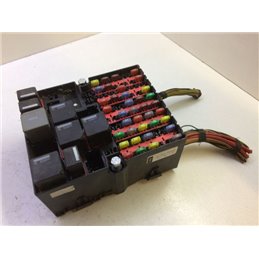 FORD FIESTA V (JH_, JD_) Biztosítéktábla Motortér