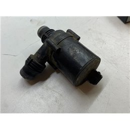 BMW 7 (E65, E66, E67) Vízpumpa Dörzskerék (Elektromos)