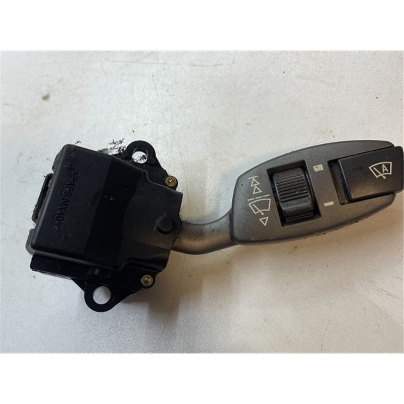 BMW 7 (E65, E66, E67) Jobb Kormánykapcsoló Ablaktörlő