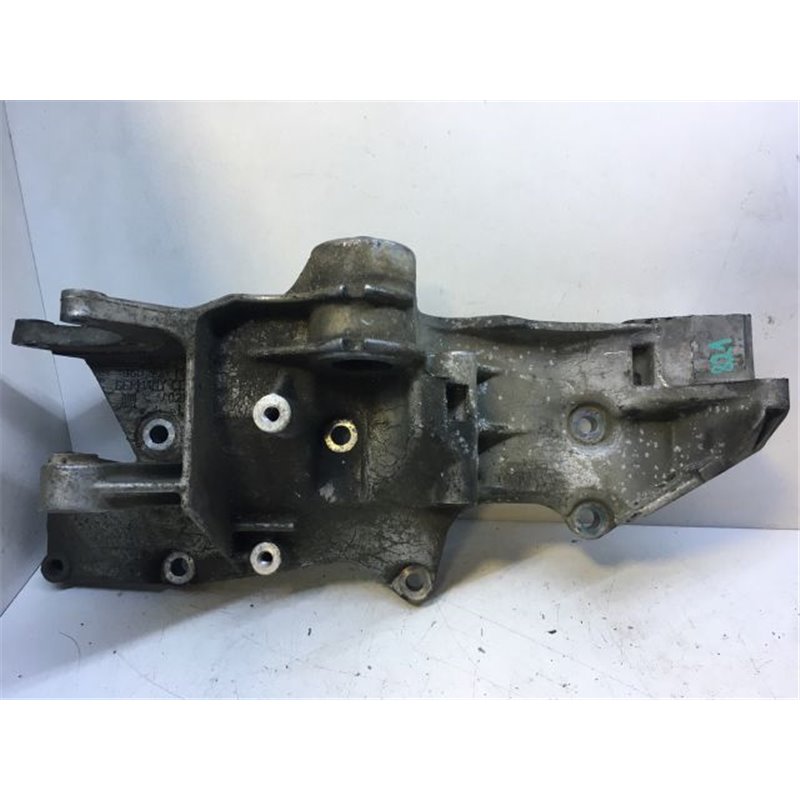 AUDI A4 (8D2, B5) Generátor Tartó Bak