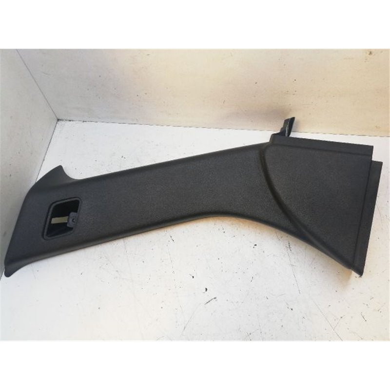 VOLVO V50 (MW) Jobb B Oszlop Burkolat