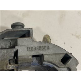 VW GOLF V (1K1) Bal hátsó Kilincs Hátulja