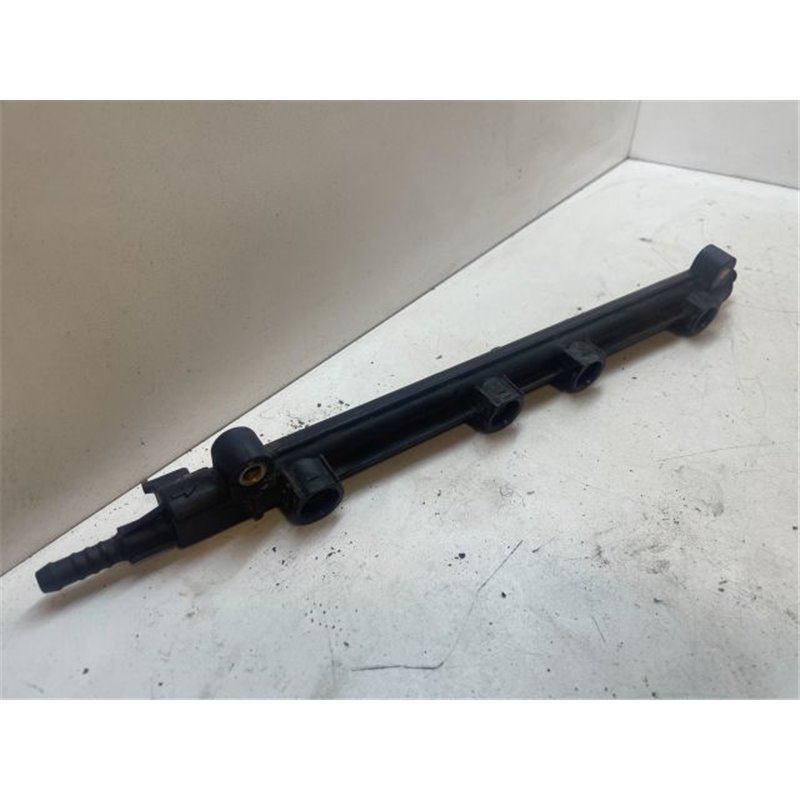 VW TOURAN Porlasztó Sor / Híd