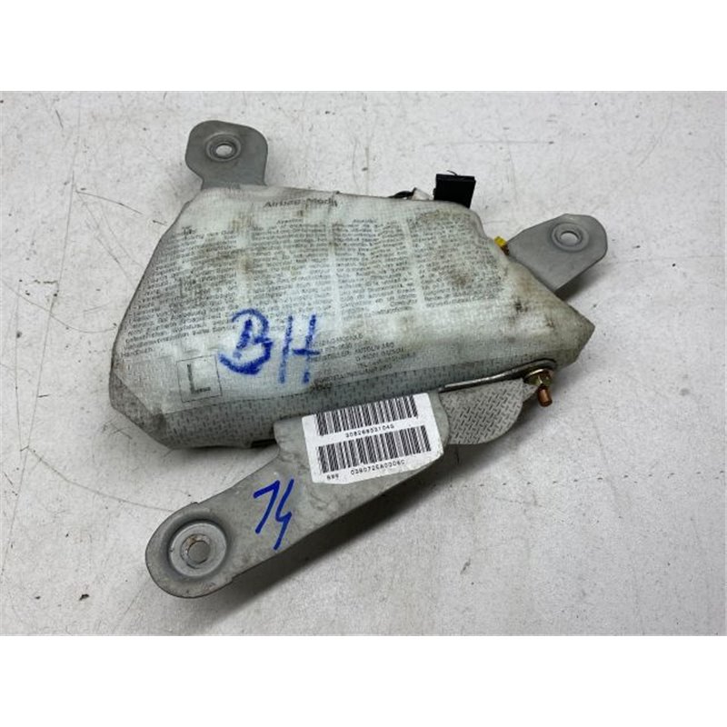 BMW 5 (E39) Bal Oldallégzsák