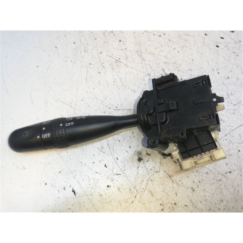 SUZUKI SWIFT III Bal Kormánykapcsoló Irányjelző