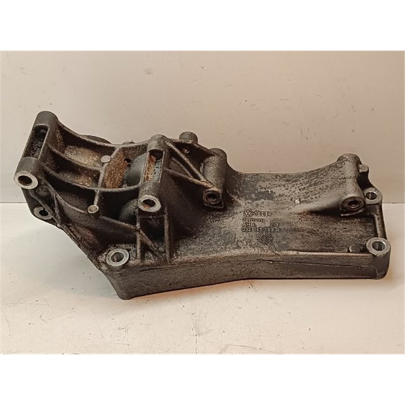 SEAT CORDOBA (6K2) Generátor Tartó Bak