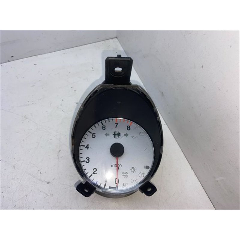 ALFA ROMEO 156 (932) Fordulatszámmérő