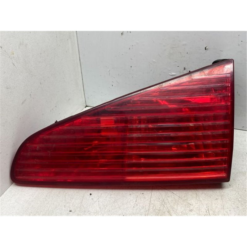 PEUGEOT 607 (9D, 9U) Jobb Belső Hátsó Lámpa