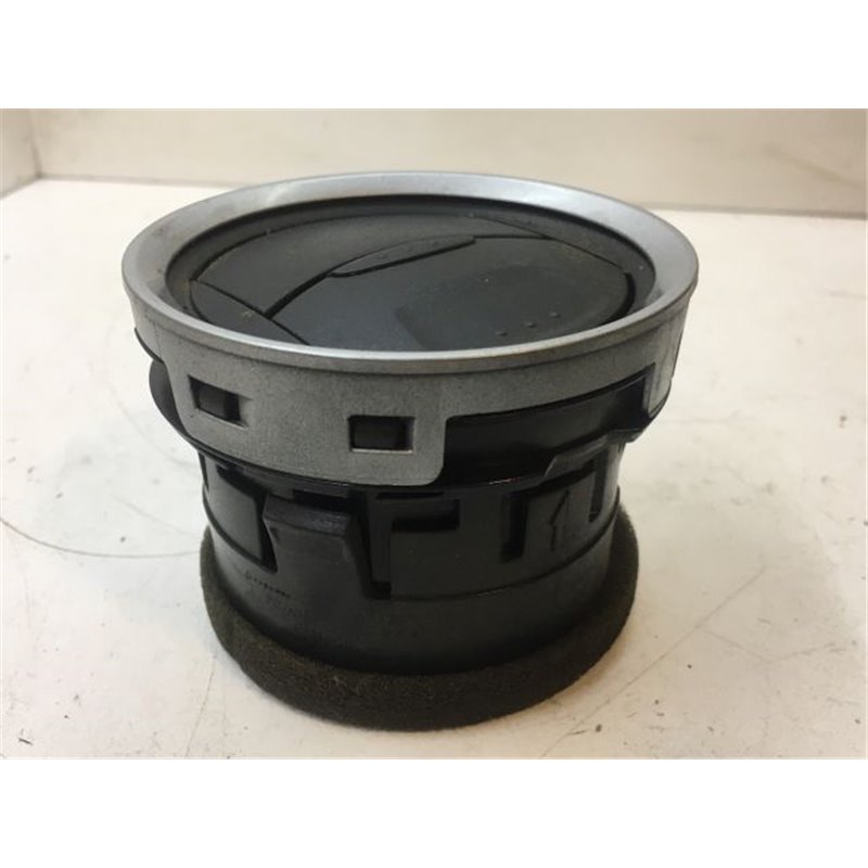 FORD FUSION Középső Jobb Szellőző