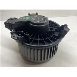 SUZUKI SWIFT II Ferdehátú (EA, MA) Fűtőmotor (Klímás)