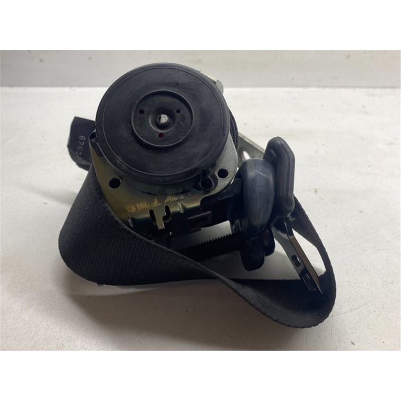 MAZDA 2 (DY) Jobb hátsó Biztonsági Öv