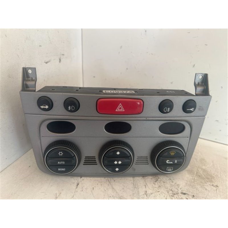 ALFA ROMEO 147 (937) Fűtéskapcsoló (digit klímás)