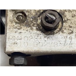 MITSUBISHI OUTLANDER I (CU_W) ABS Kocka