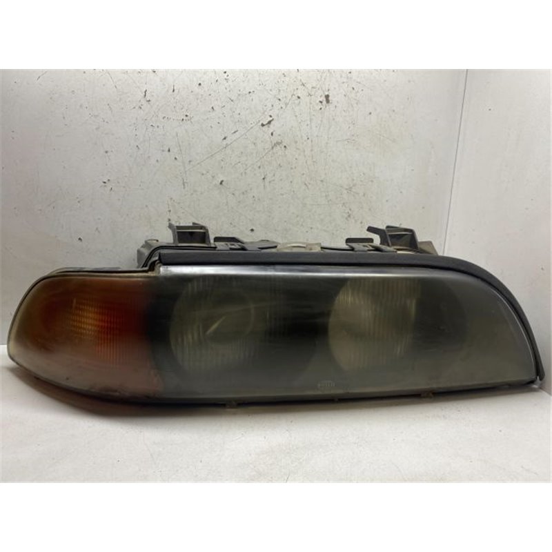 BMW 5 (E39) Jobb Fényszóró