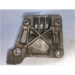 BMW 5 (E39) Motor Tartó Bak (Fém)