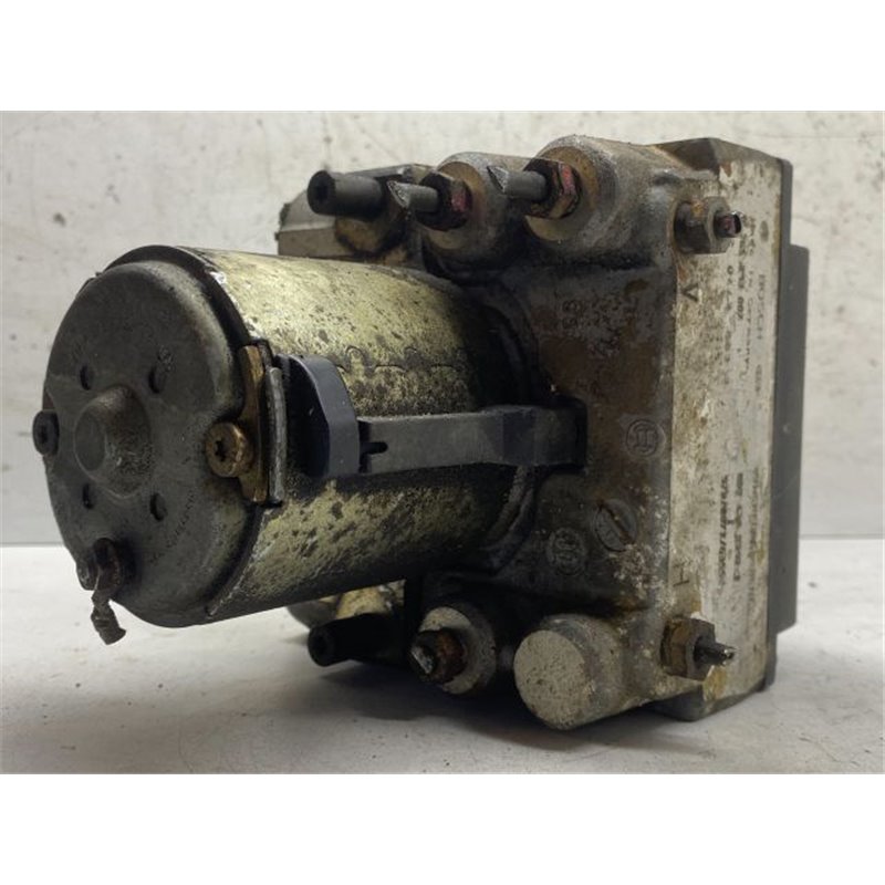 MERCEDES-BENZ C-CLASS (W202) ABS Kocka