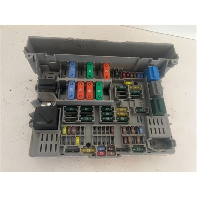 BMW 1 (E87) Biztosítéktábla Utastér