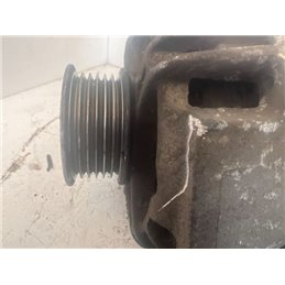 TOYOTA AVENSIS (T25_) Generátor