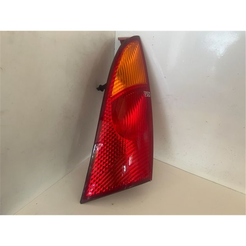 FORD FOCUS (DAW, DBW) Jobb Hátsó Lámpa