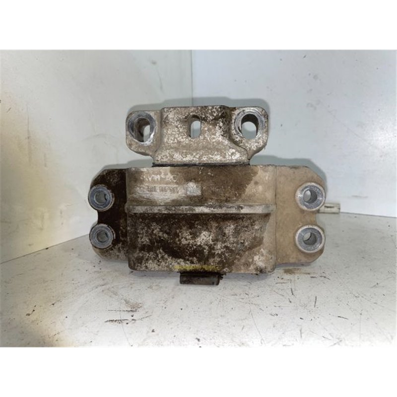 VW GOLF V Motor Tartó Bak Bal