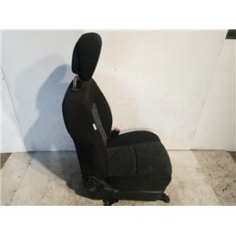 KIA CEED Ferdehátú (ED) Jobb első Ülés