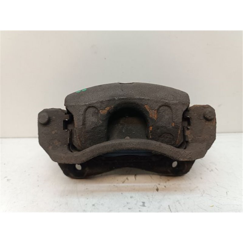 KIA CEED Ferdehátú (ED) Bal első Féknyereg Munkahengerrel