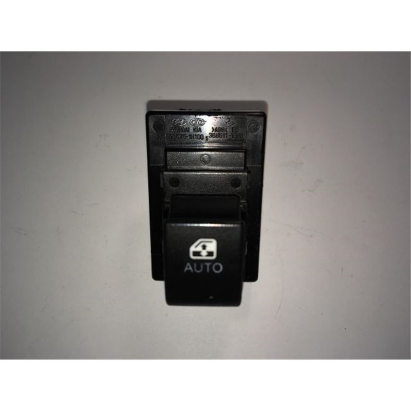 KIA CEED Ferdehátú (ED) Ablakemelő Kapcsoló (Pozíciófüggetlen)