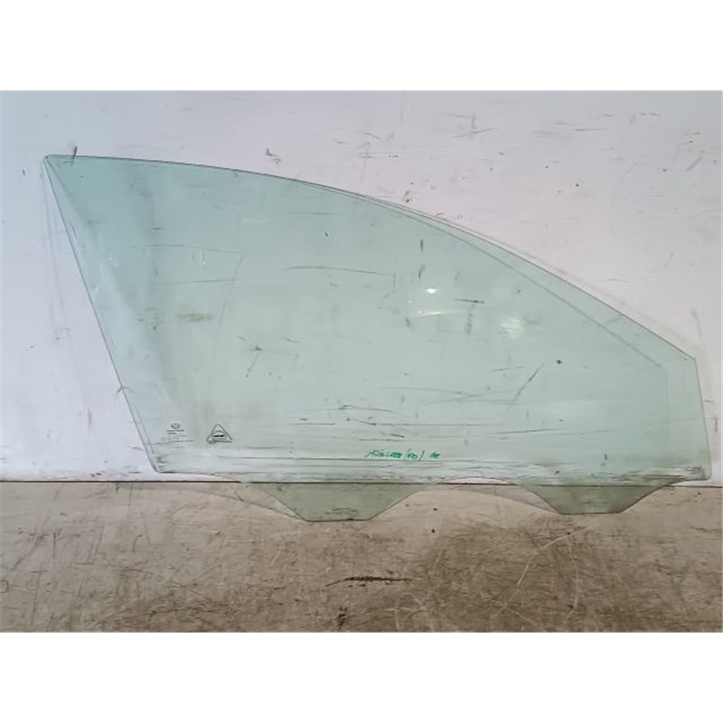 KIA CEED Ferdehátú (ED) Jobb első Ablak