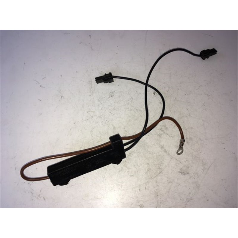 MERCEDES-BENZ C-CLASS (W204) Antenna Erősítő