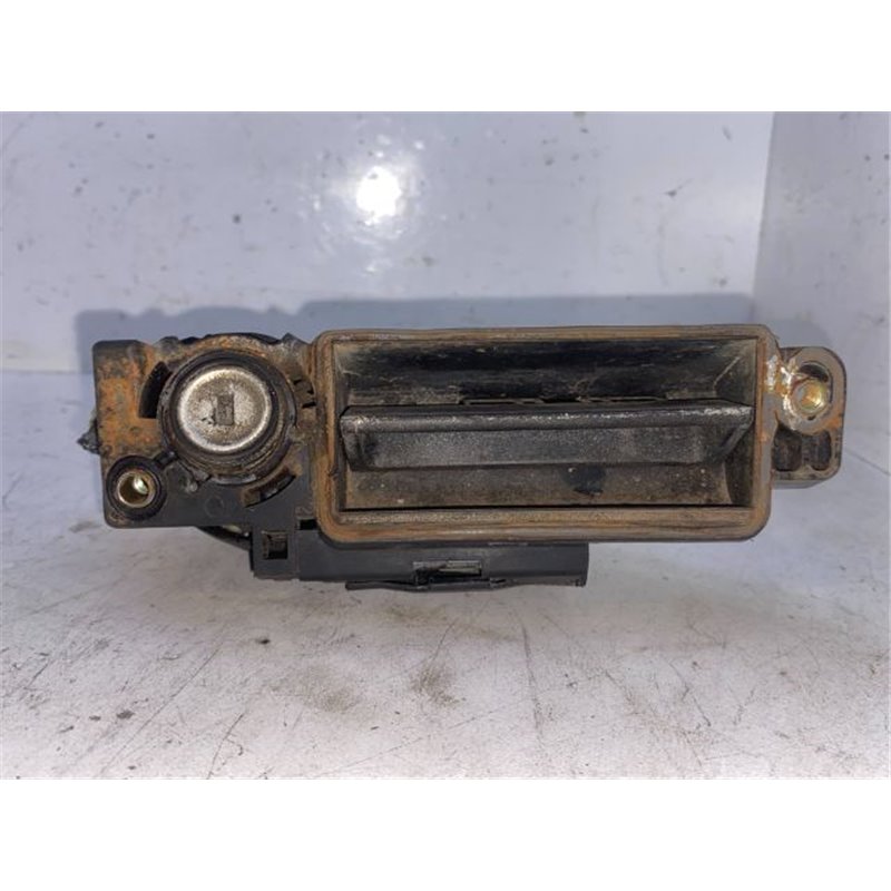 MERCEDES-BENZ C-CLASS (W203) Csomagtérajtó Kilincs