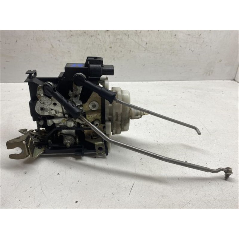 AUDI A4 (8D2, B5) Jobb első Ajtózár