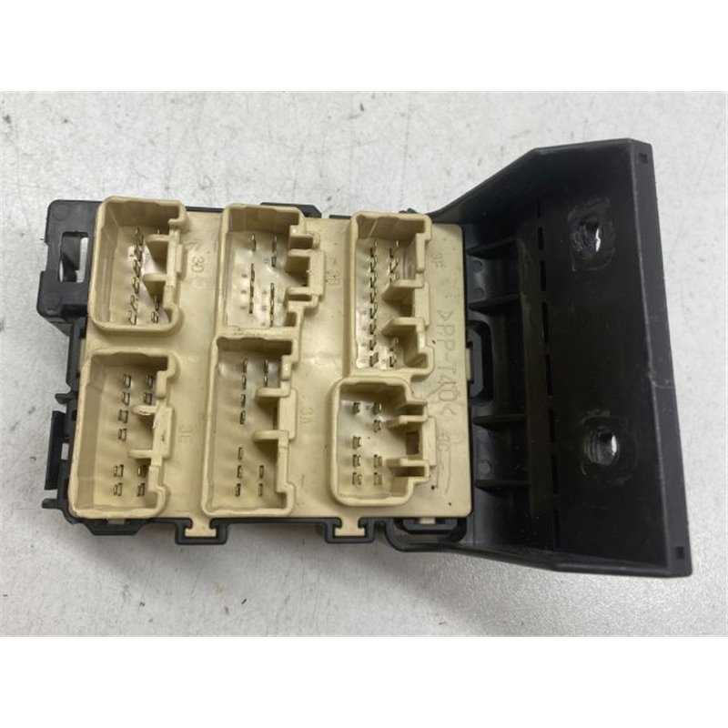 TOYOTA AVENSIS (T25_) Biztosítéktábla Doboz