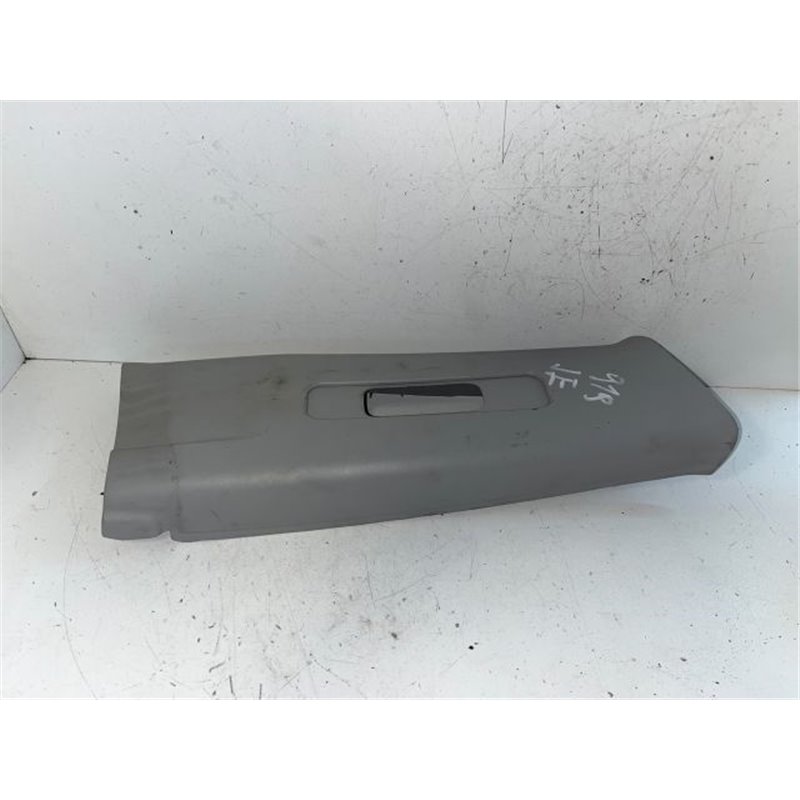 MAZDA 3 Jobb B Oszlop Burkolat