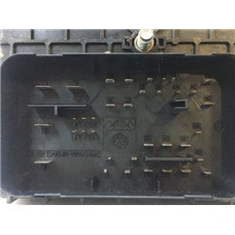 VW PASSAT B6 Biztosítéktábla Doboz