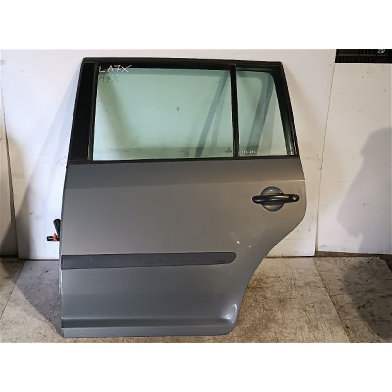 VW TOURAN Bal hátsó Ajtó (Részeivel)