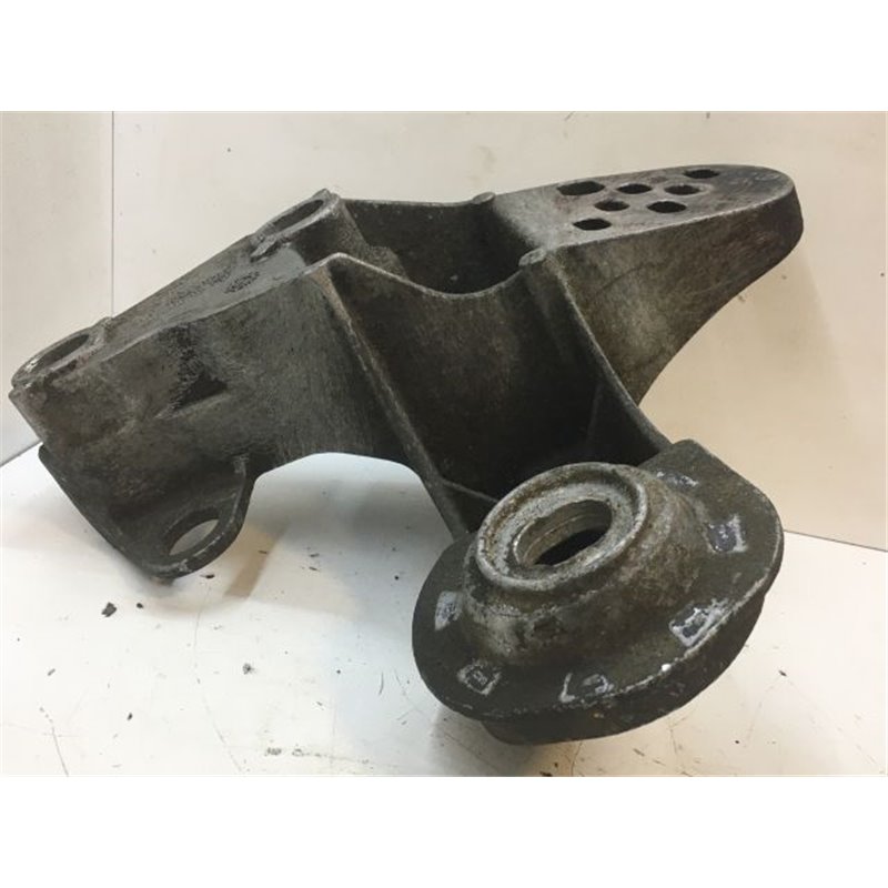 AUDI A6 C5 Motor Tartó Bak (Pozíciófüggetlen)