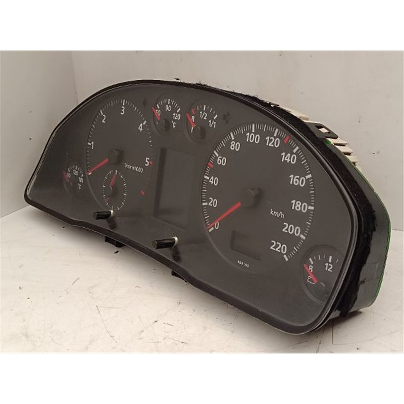 AUDI A4 B5 Kilométeróra
