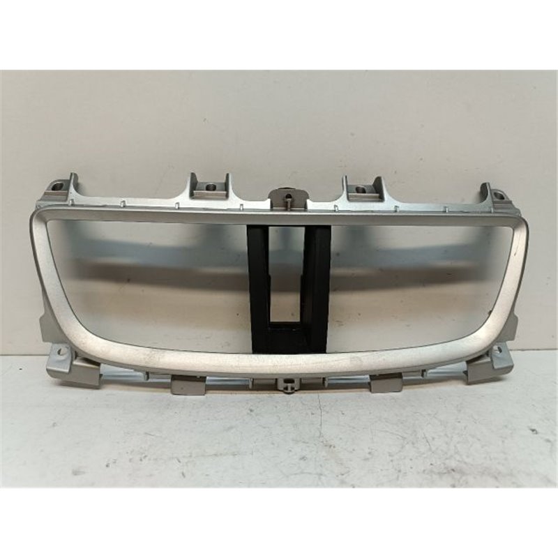 SUZUKI SWIFT IV Középső Szellőző