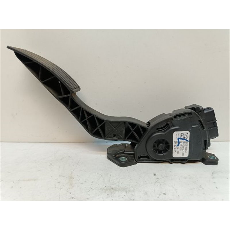 SUZUKI SWIFT IV Gázpedál (Elektromos)