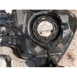 MERCEDES-BENZ C-CLASS (W204) Tank