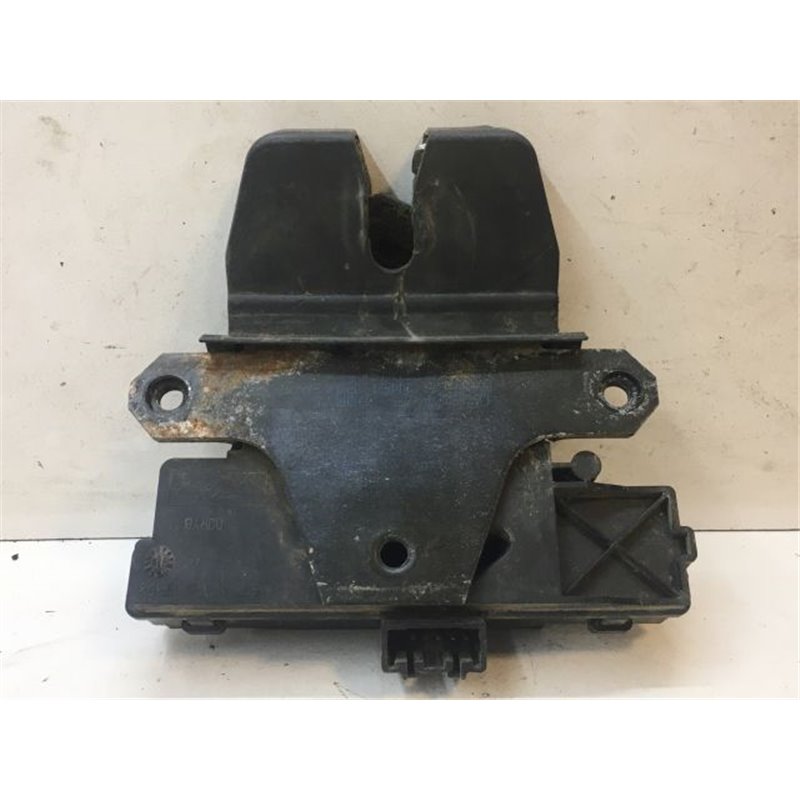 FORD FOCUS II Csomagtérajtó Zárszerkezet