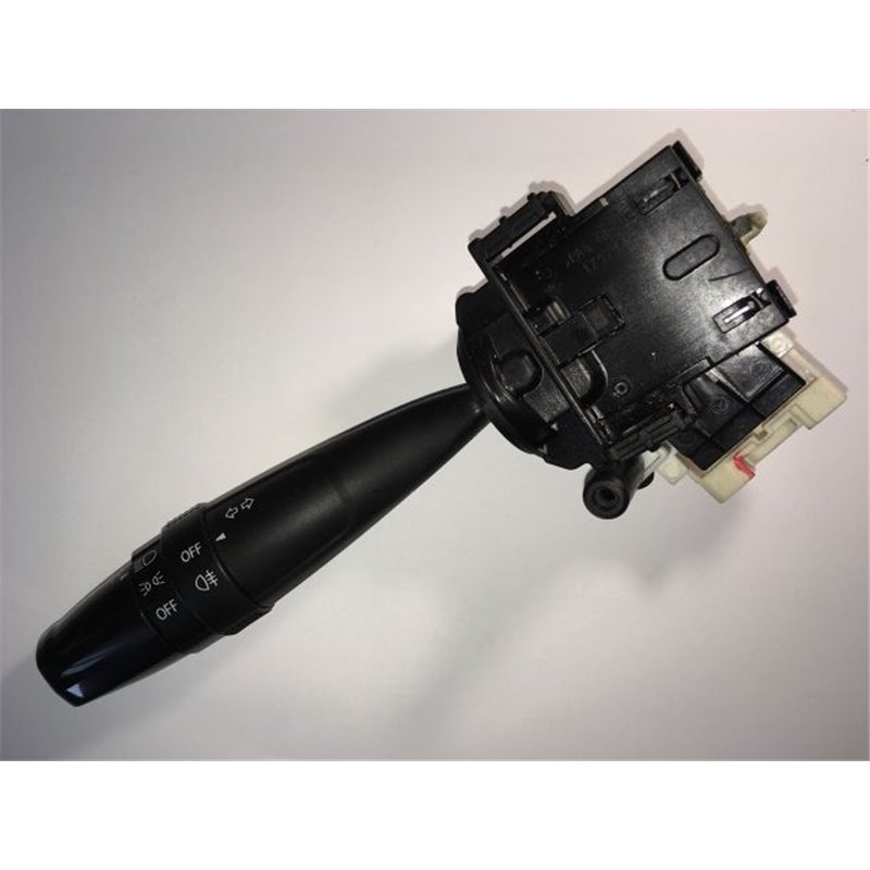 SUZUKI SWIFT IV Bal Kormánykapcsoló Irányjelző