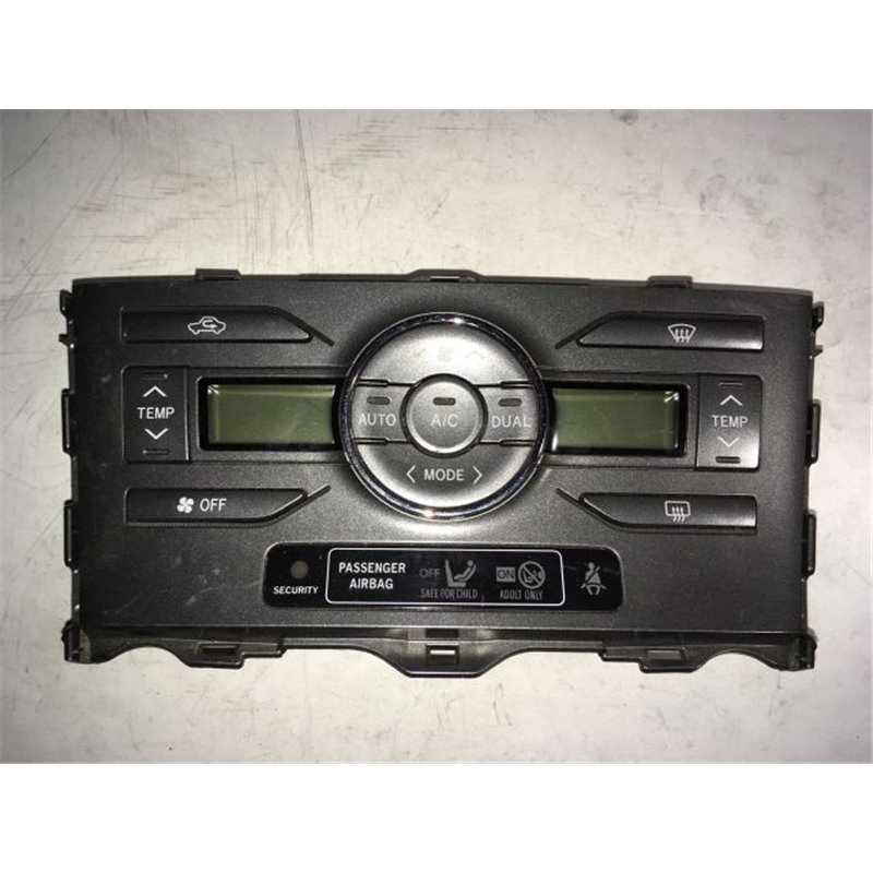 TOYOTA AURIS Fűtéskapcsoló (digit klímás)